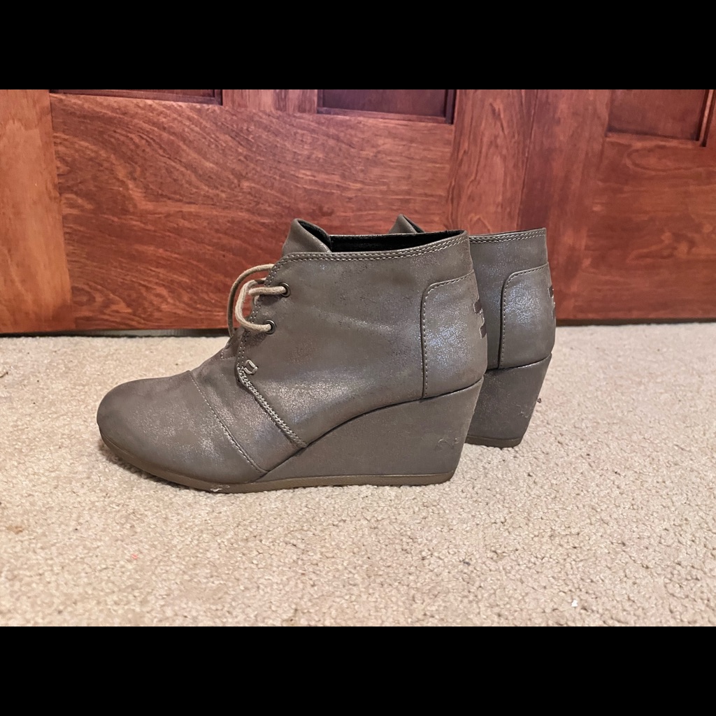 Toms | Metallic Wedge Booties